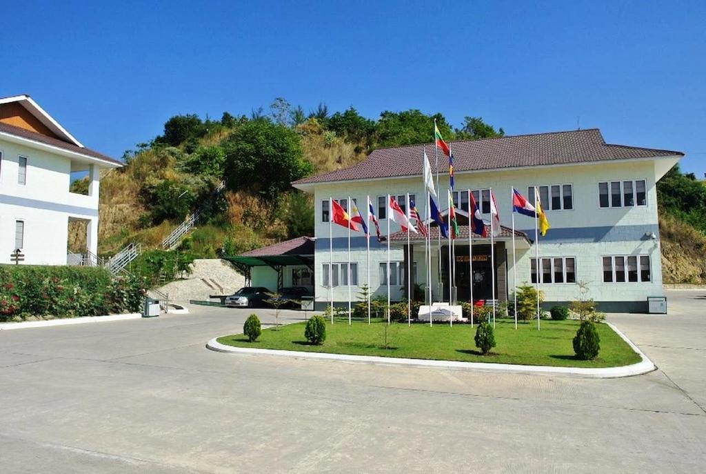 Myat Thinzar Hotel Oattara Thiri Εξωτερικό φωτογραφία